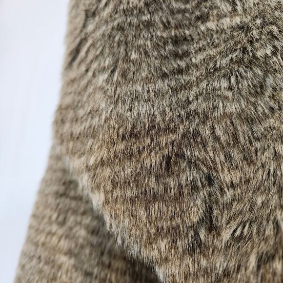 MAURICES Brown Faux Fur Knit Waterfall Open Front Cardigan Vest Womens Medium M - Picture 9 of 11